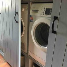 Bouwbedrijf van Engen - Ecologische eigen woning, Kockengen - Binnen kijken: bijkeuken waskast verhoogd