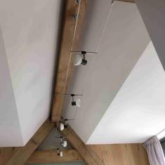 Bouwbedrijf van Engen - Ecologische eigen woning, Kockengen - Binnen kijken: slaapkamer ouders kabelverlichting