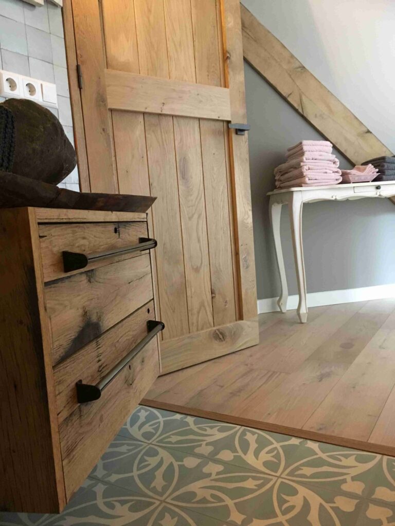Bouwbedrijf van Engen - Ecologische eigen woning, Kockengen - Binnen kijken: badkamer ouders