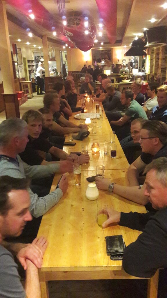 Bouwbedrijf van Engen BV - Personeelsuitje BvE: Timmerman competitie en Coronel Kartracing