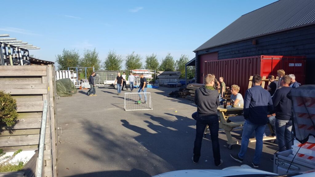Bouwbedrijf van Engen BV - Personeelsuitje BvE: Timmerman competitie en Coronel Kartracing