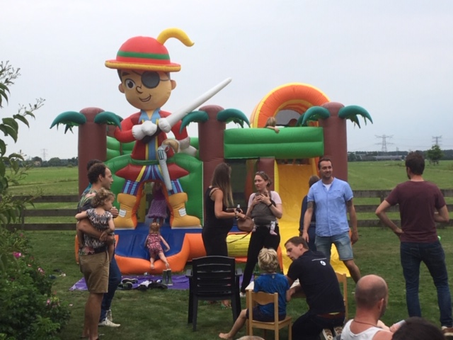 Bouwbedrijf van Engen BV - Zomer BBQ 2019 op terras Portengen