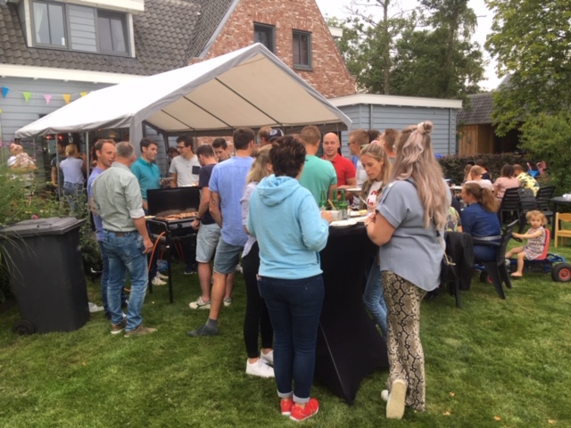 Bouwbedrijf van Engen BV - Zomer BBQ 2019 op terras Portengen