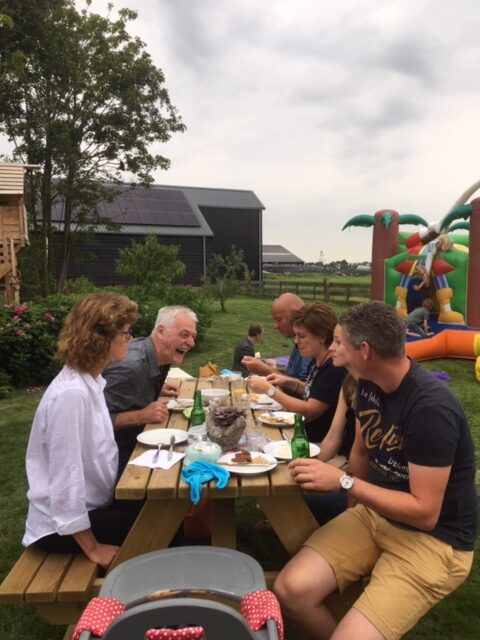 Bouwbedrijf van Engen BV - Zomer BBQ 2019 op terras Portengen