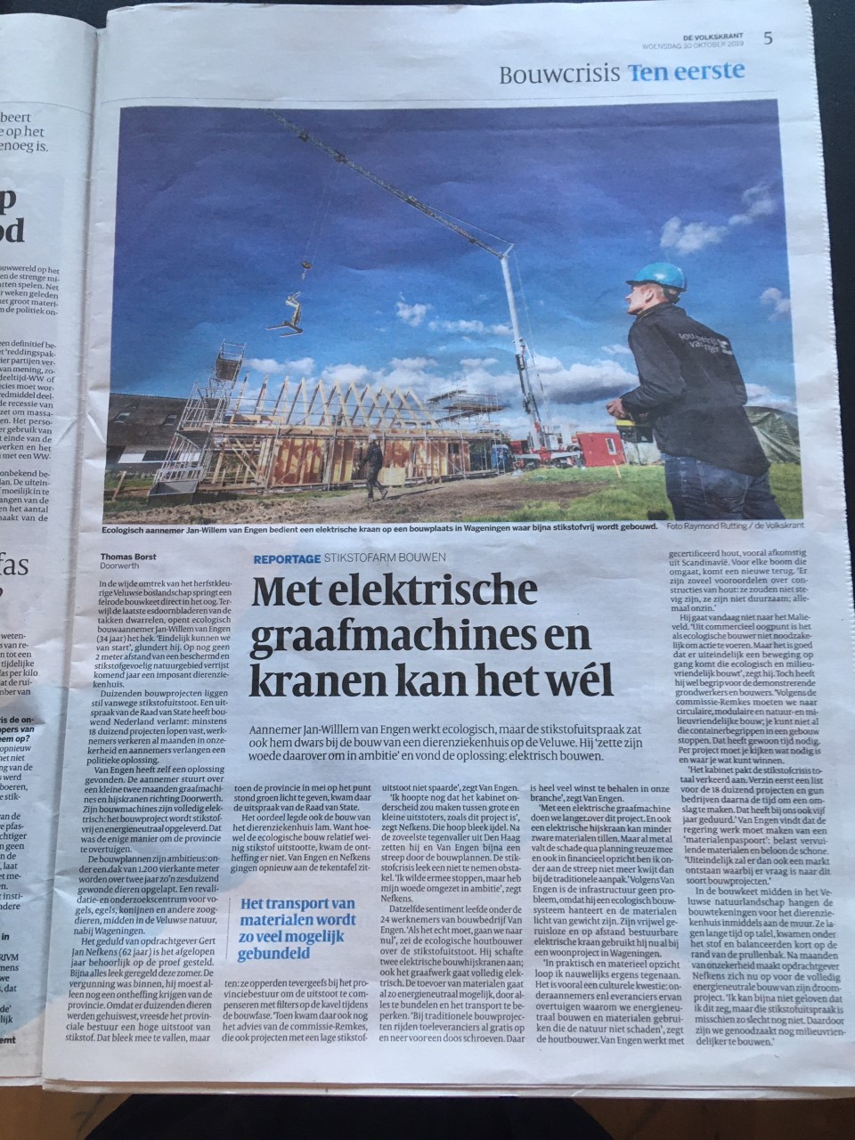 Artikel Volkskrant - Elektrisch bouwen in het natuurgebied 30 oktober 2019