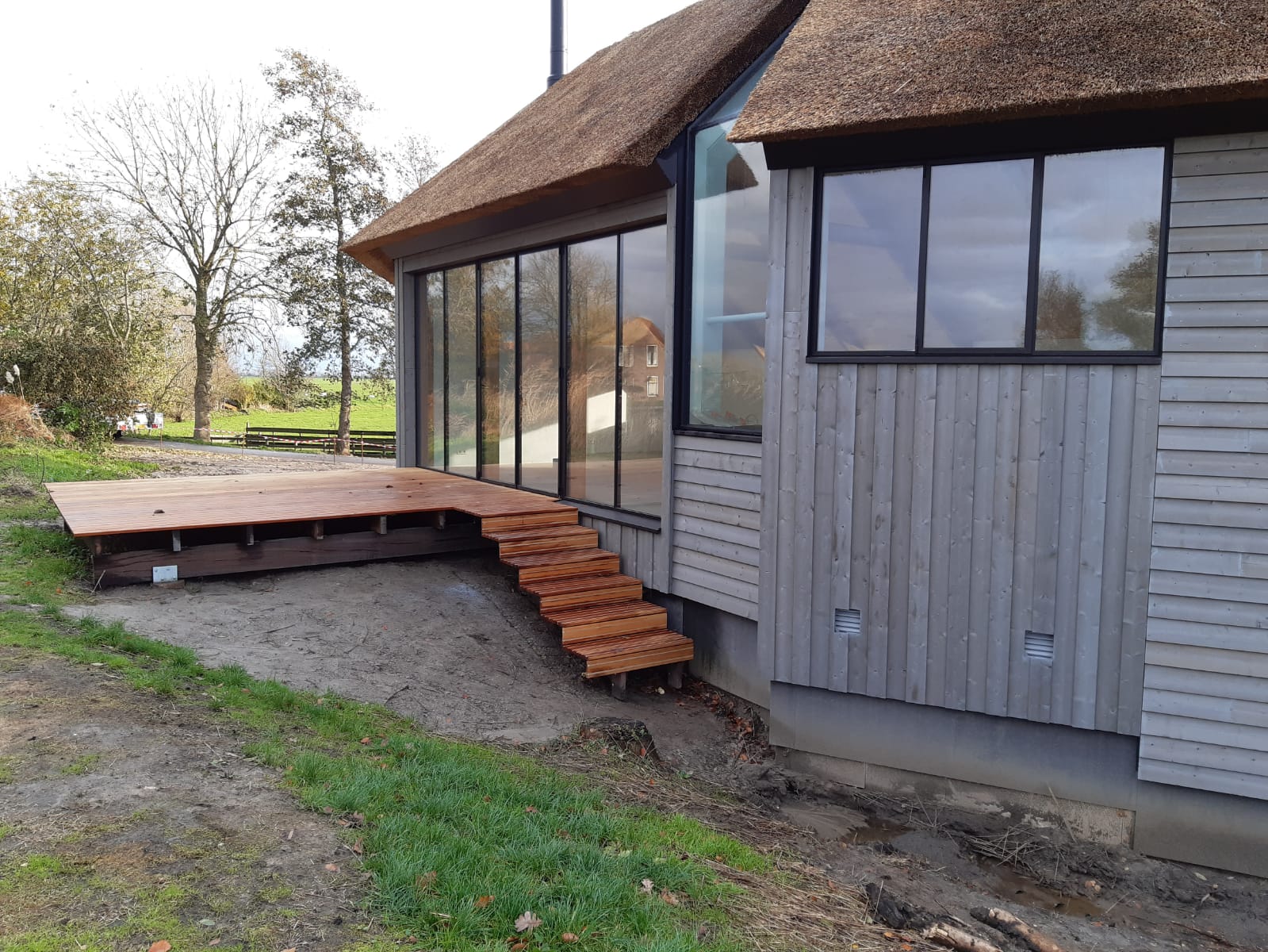 Bouwbedrijf van Engen BV - Duurzame dijk woning, het Groene Hart opgeleverd