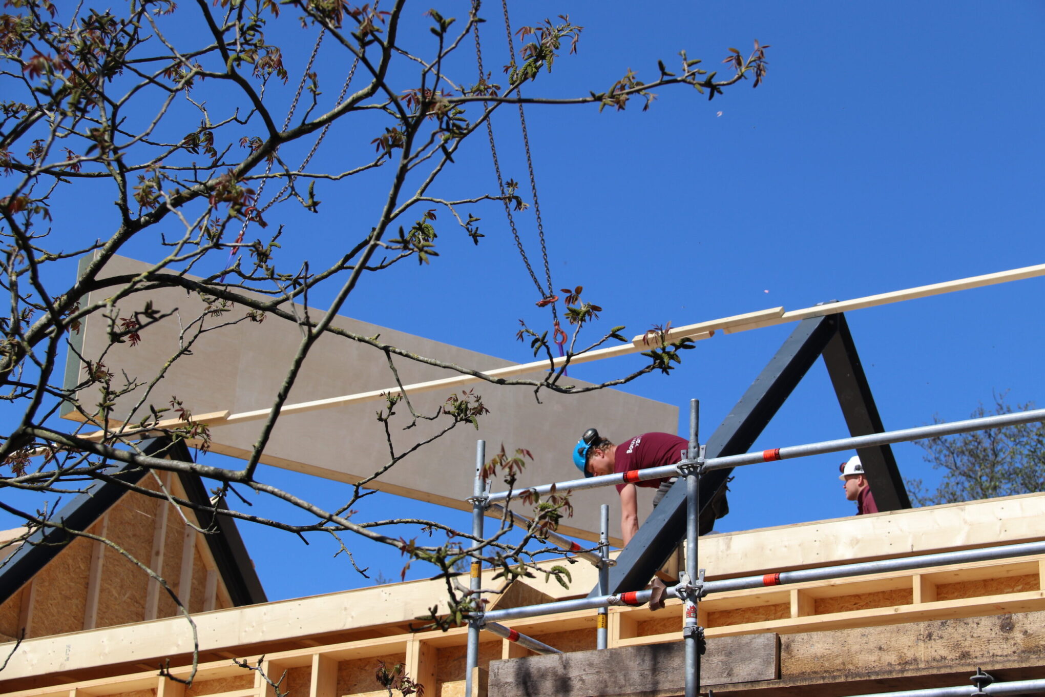 Nieuwsbericht: Casco project Dubbel ecologisch woonhuis Uithoorn de lucht in