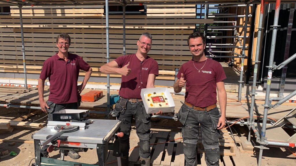 Complimenten: rondje taart langs alle lopende projecten! - Schalkwijk