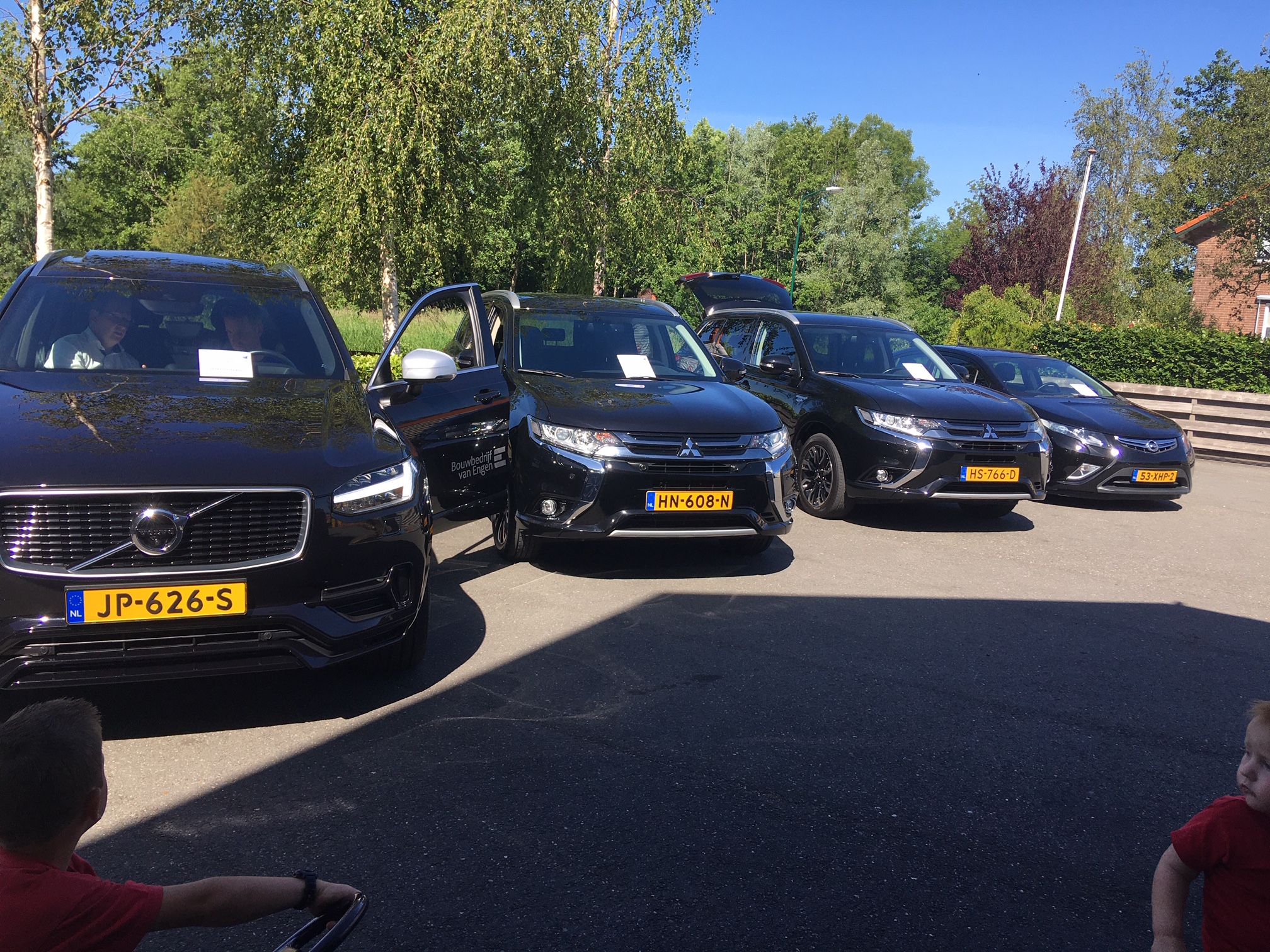 Nieuws: Vernieuwing wagenpark: 4 plug-in hybride auto’s 