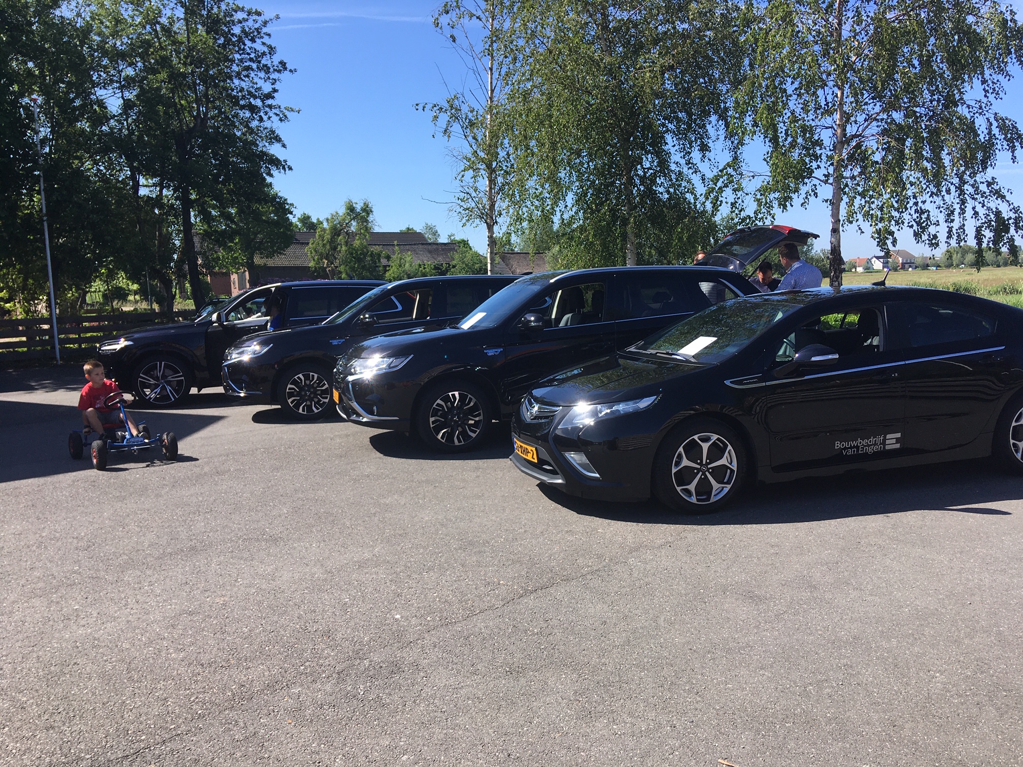 Nieuws: Vernieuwing wagenpark: 4 plug-in hybride auto’s 
