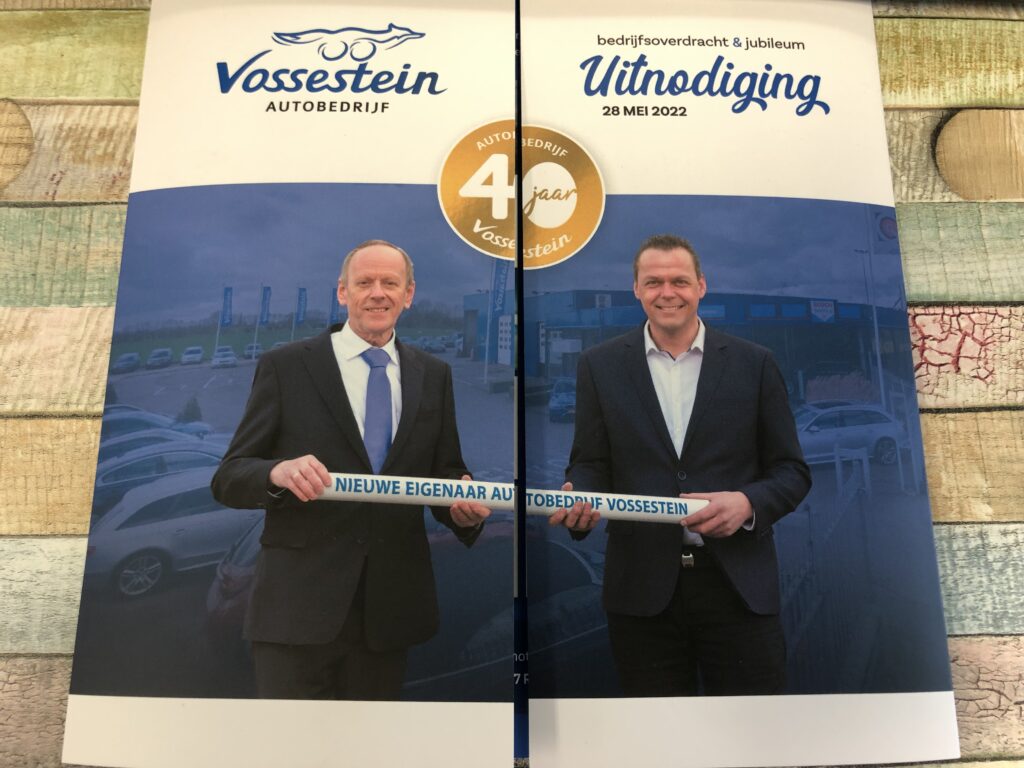 Nieuws: Vossestein bedrijfsoverdracht & jubileum; boomstambank overhandigd namens BvE