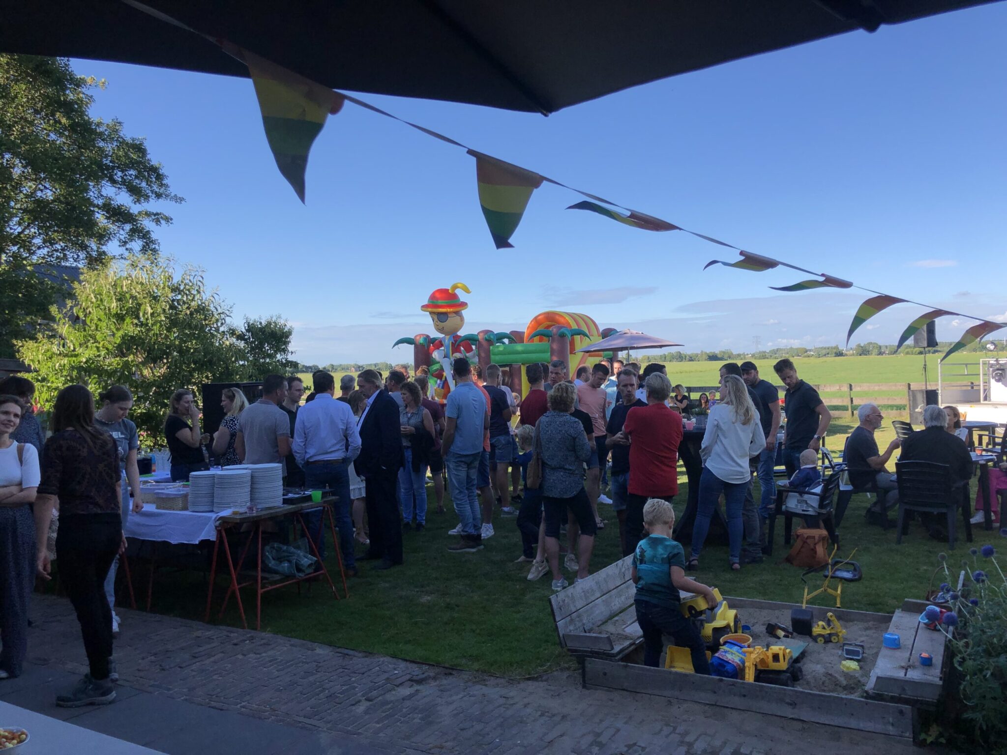 Nieuws - Zomer BBQ met personeel en onderaannemers 2022