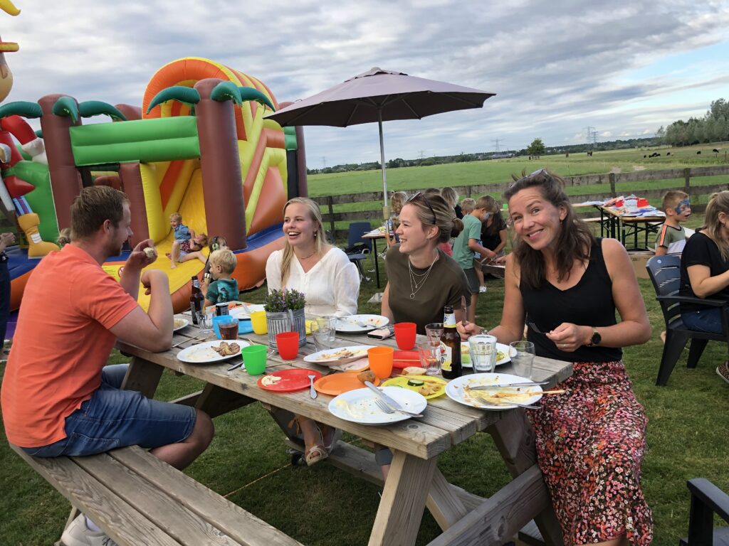 Nieuws - Zomer BBQ met personeel en onderaannemers 2022