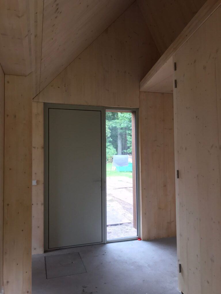 Bouwbedrijf van Engen BV - Ecologische CLT houten familiewoning, Hierden