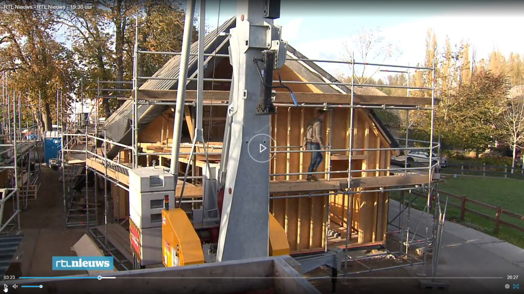 Bouwbedrijf van Engen BV - Herbouw boerderij met bijgebouw, Zevenhuizen - RTL nieuws 02-11-22