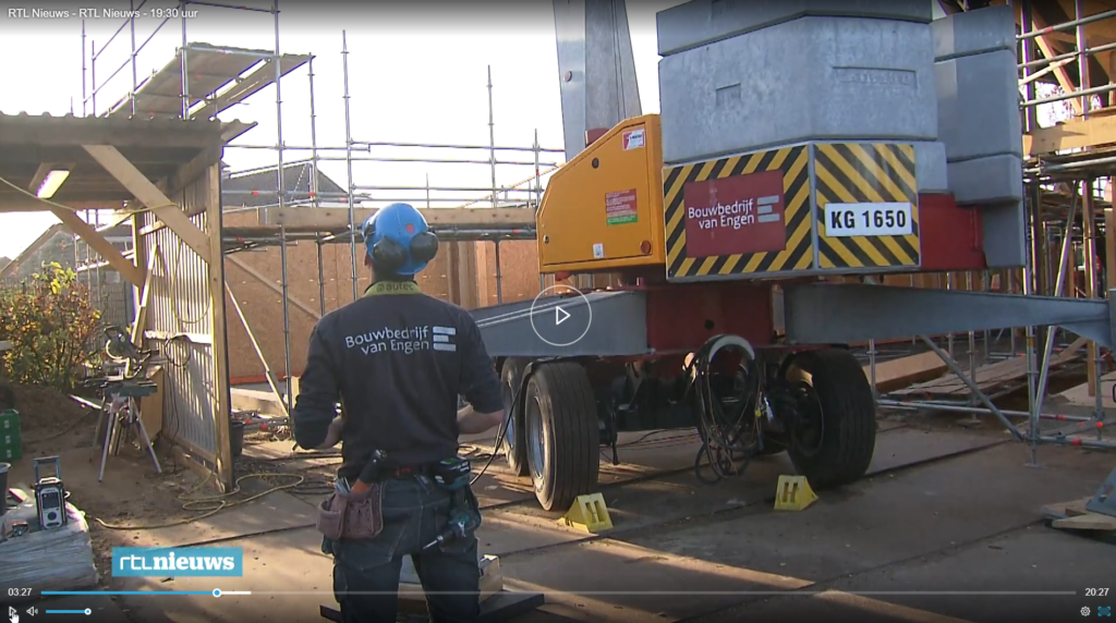 Bouwbedrijf van Engen BV - Herbouw boerderij met bijgebouw, Zevenhuizen - RTL nieuws 02-11-22