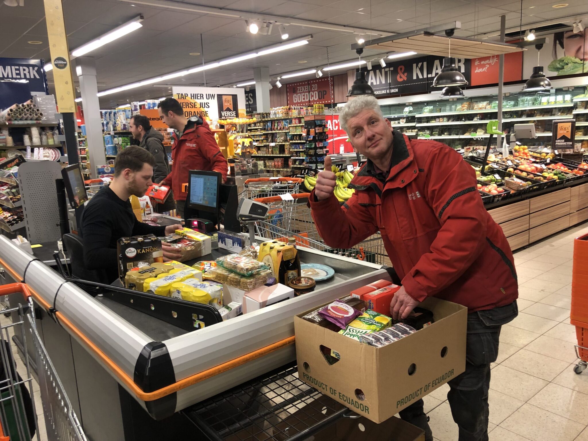 Nieuws - Kerstpakketten avond: 2 min gratis winkelen bij COOP Kockengen!