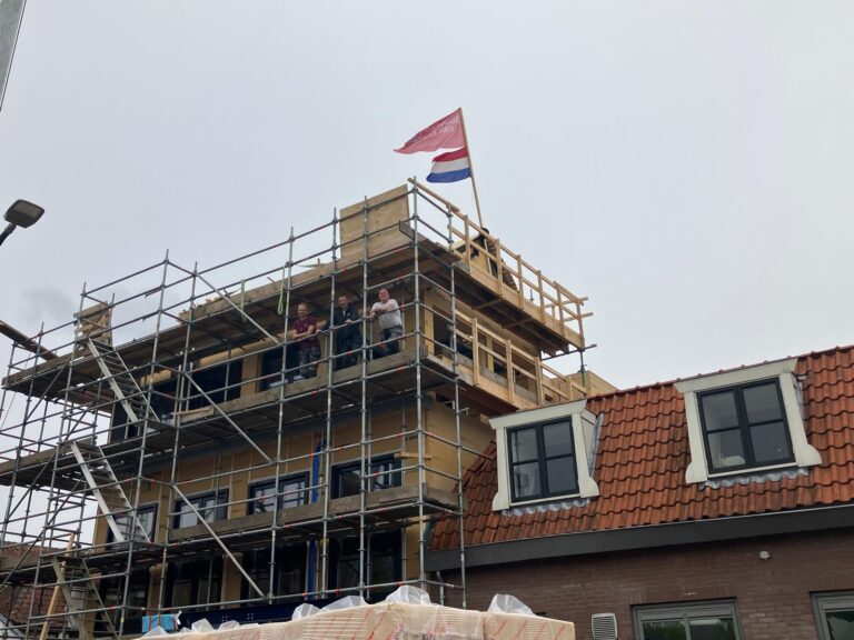 Bouwbedrijf van Engen BV - Duurzame winkel en 2 appartementen, Breukelen