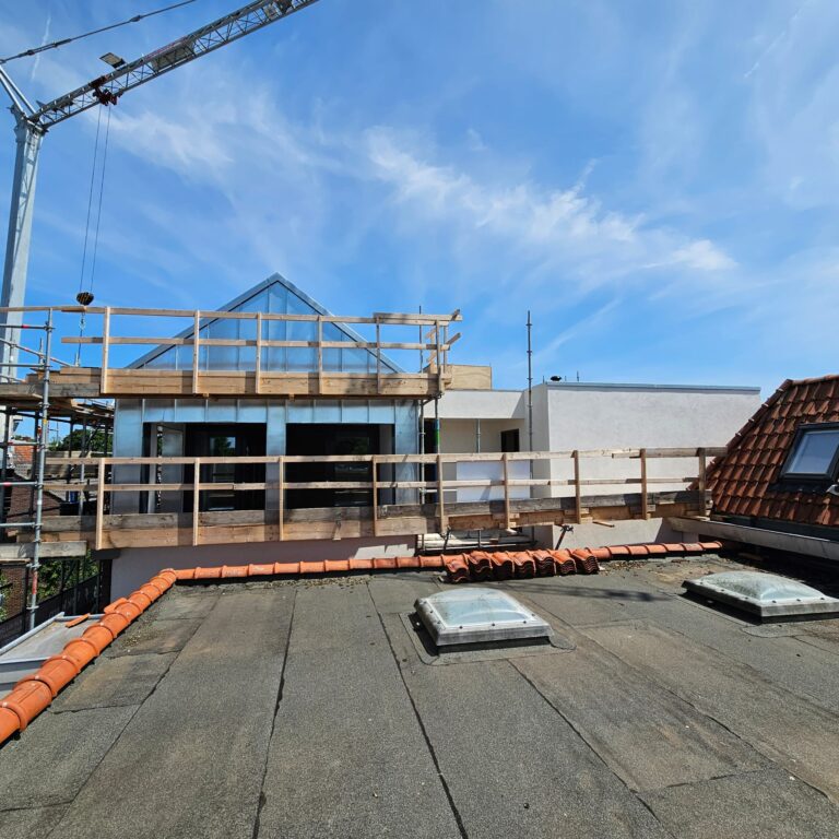 Bouwbedrijf van Engen BV - Duurzame winkel en 2 appartementen, Breukelen
