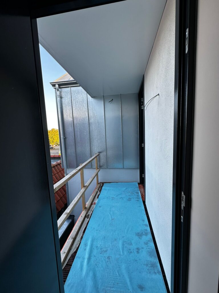 Bouwbedrijf van Engen BV - Duurzame winkel en 2 appartementen, Breukelen