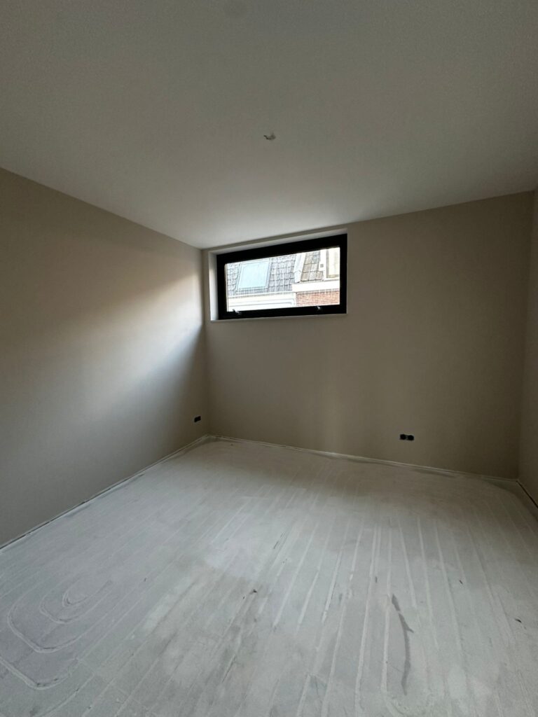 Bouwbedrijf van Engen BV - Duurzame winkel en 2 appartementen, Breukelen