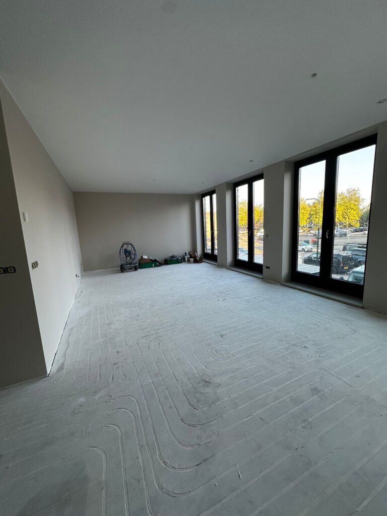 Bouwbedrijf van Engen BV - Duurzame winkel en 2 appartementen, Breukelen