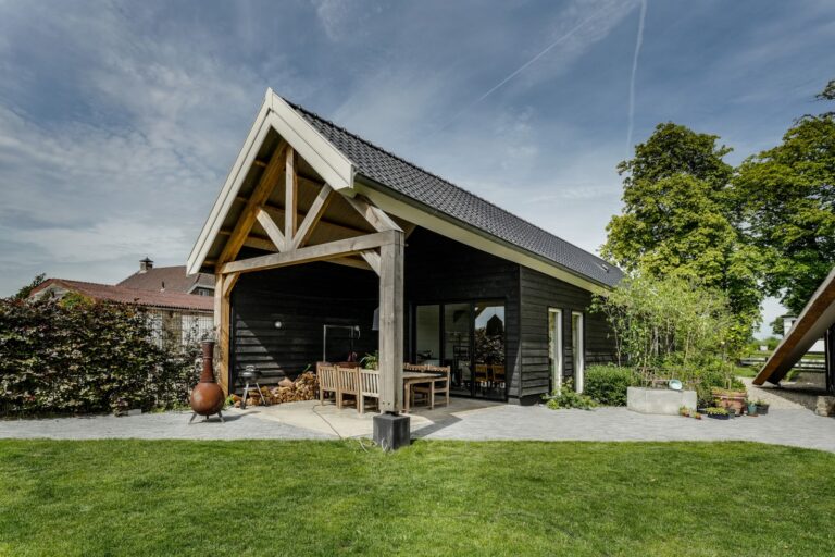 Bouwbedrijf van Engen BV - Herbouw boerderij met bijgebouw, Zevenhuizen - Robert Koelewijn Fotografie