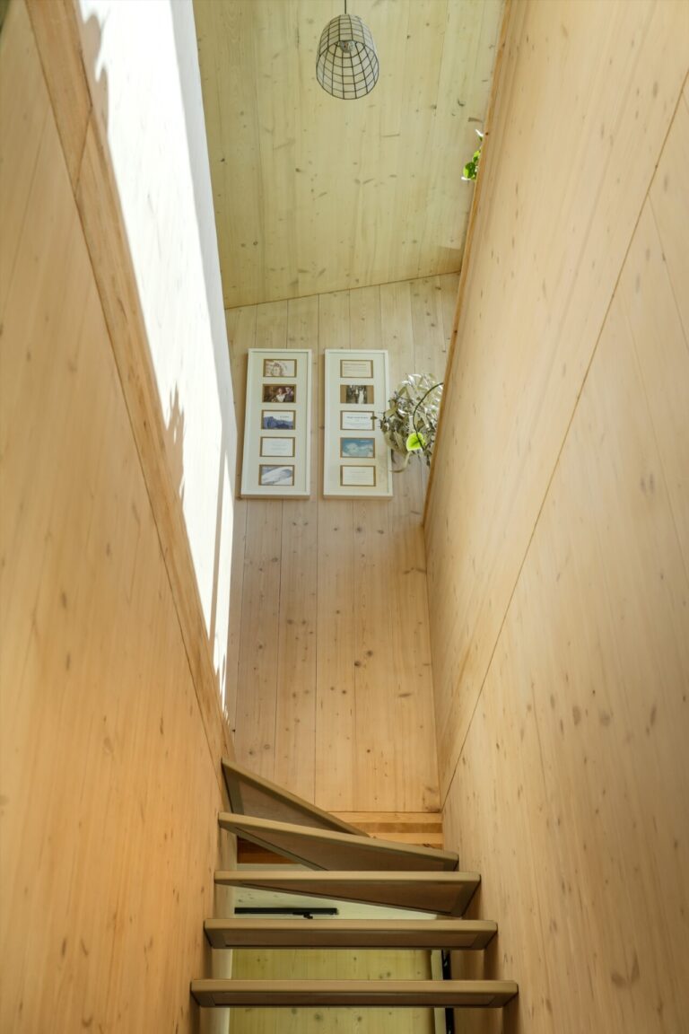 Bouwbedrijf van Engen BV- Ecologische houten familiewoning, Hierden - Robert Koelewijn Fotografie